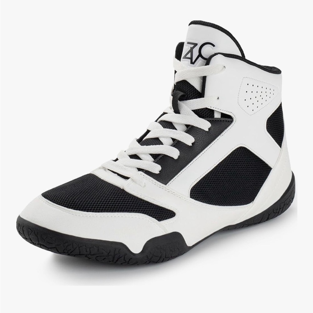 ZVC Men’s white shoes size 8.5 men’s